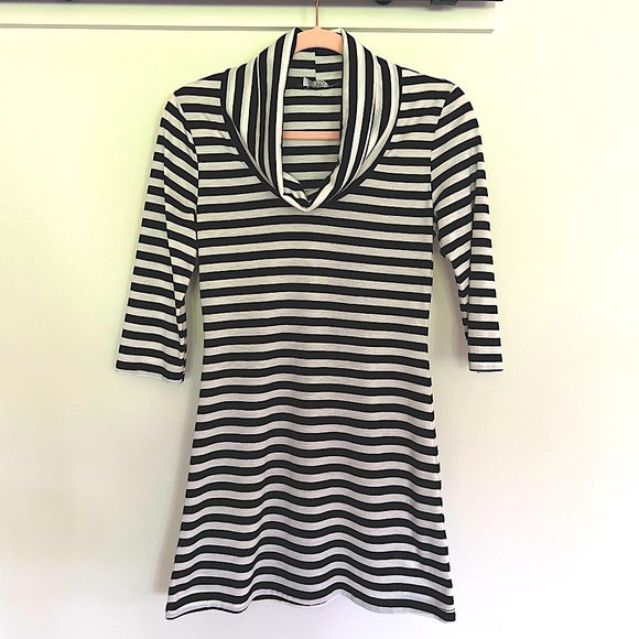 Poet Tops - Poet EUC Striped Black and White Cowl Neck 3/4 Sleeve Jersey Tunic Blouse Size M